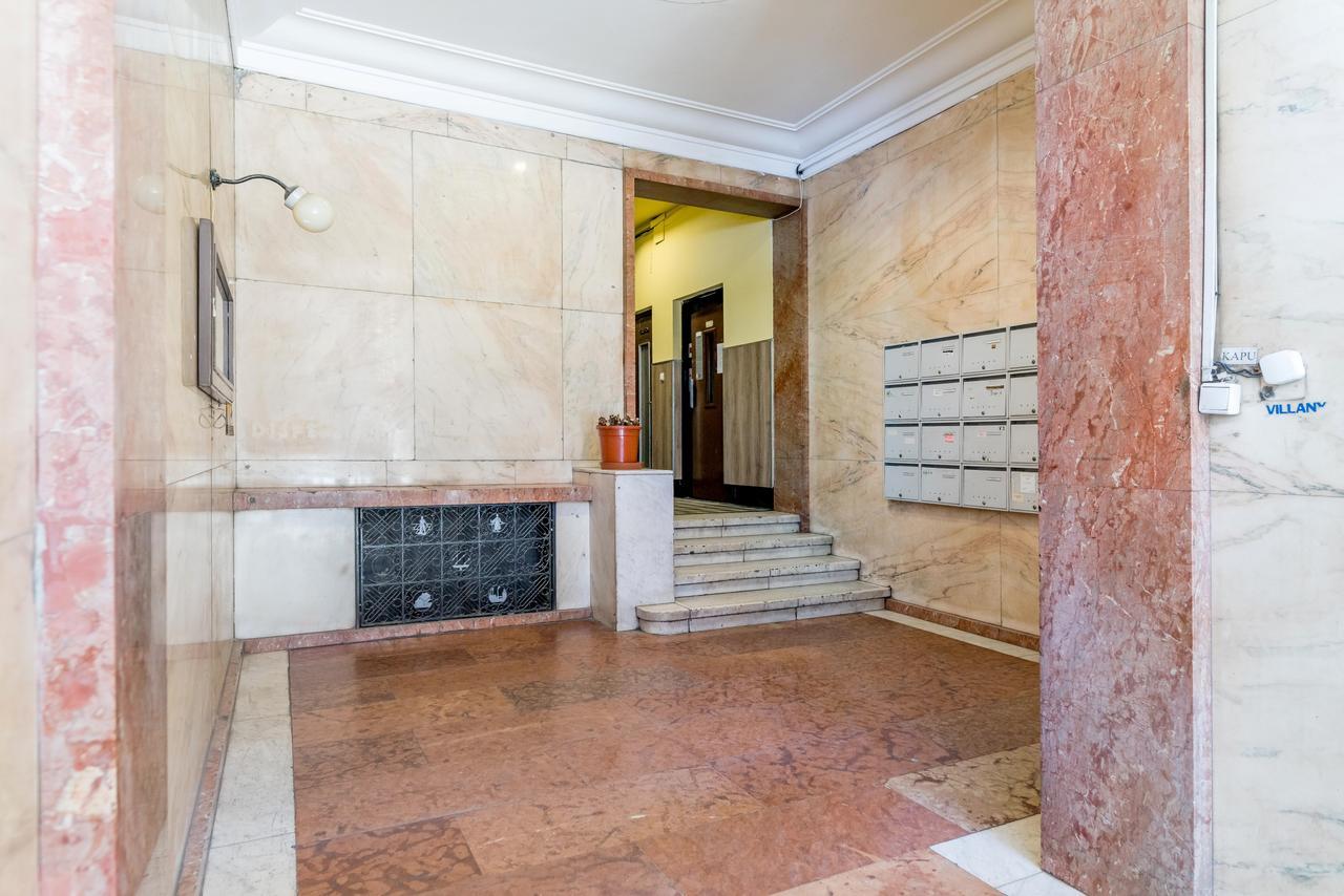Top Of The City Apartment With Ac Budapest Exterior photo